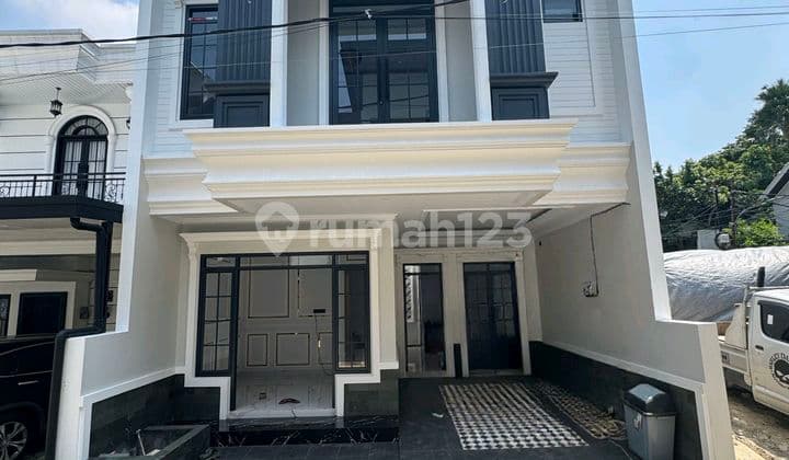 Rumah Dijual di Jagakarsa Siap Huni Dekat Setu Babakan Strategis