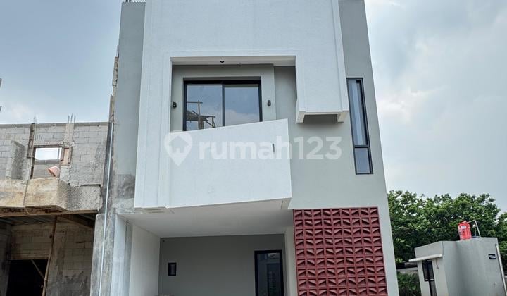 Rumah Pondok Cabe 5 Menit ke Kampus Ut dan Dekat Exit Toll