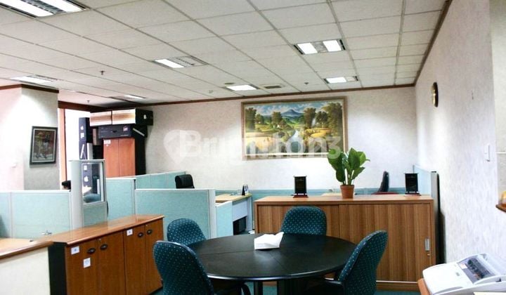 Affordable Office Space Sudirman Tower 250 m² Fully Furnished South Jakarta