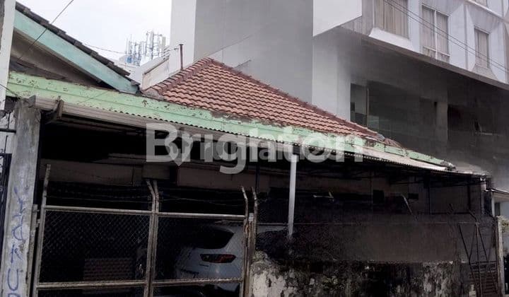 Rumah Strategis Murah Hitung Tanah 288 m2 Kebon Kacang Tanah Abang Jakarta Pusat