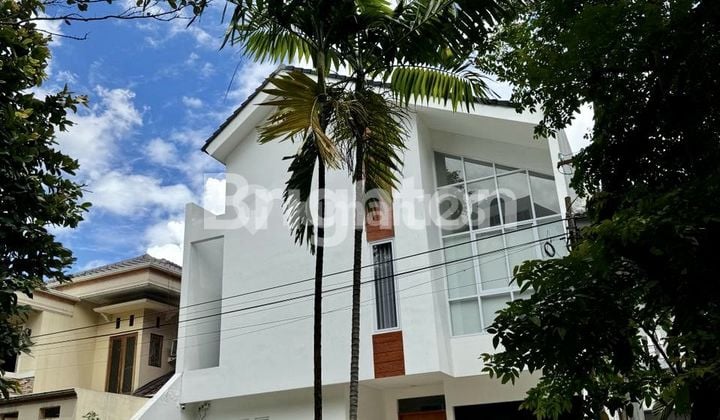 Turun Harga! Rumah Mewah Strategis 10x20 m Petojo Sabangan Jakarta Pusat Brand New Semi Furnished