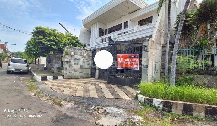 Jual Rumah Clasic Bagus Terawat Funish Siap Huni Belakang Mal Cw