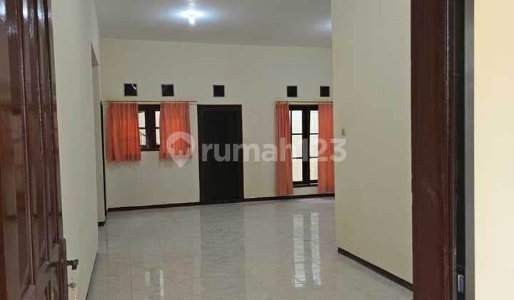 Rumah Sampurna Indah 1 LT Terawat 2+1 KT Semi Furnished