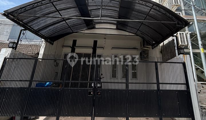 Rumah 3 Lantai Full Bangunan di Kelapa Gading - 6 Kamar + Rooftop Luas, Harga Cuma 3 M