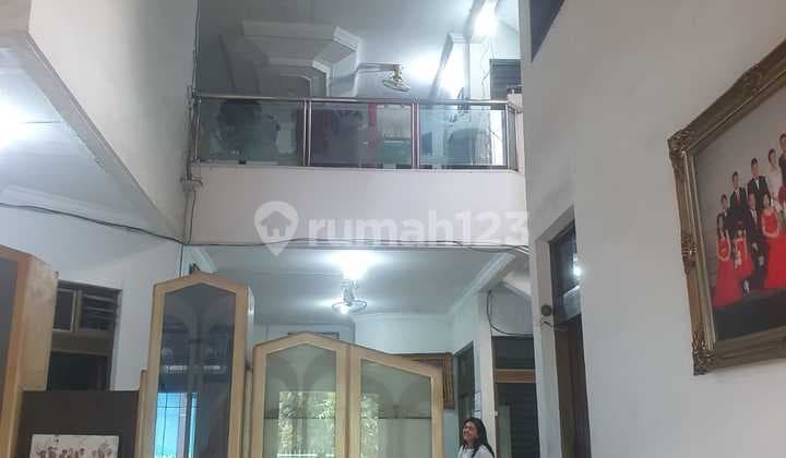 Dijual Rumah di daerah cideng barat Jakarta Pusat Cocok Untuk Kos-Kosan
