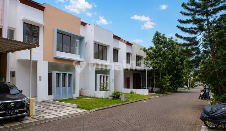 Modern 2-Story House Jgc Alamanda - Freehold, Ready to Move In, Attractive Price