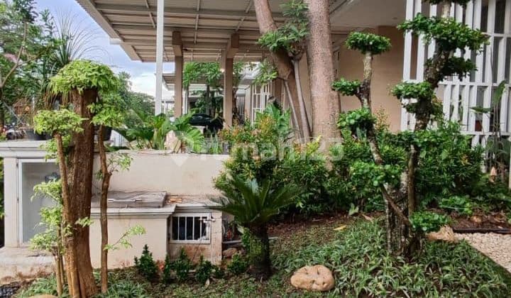 For Sale Cluster Vbr3 Pakuwon Indah West Surabaya - 2 Floors * Land Area: 200 * Building Area: 224 * Bedrooms: 4 + 1 * Bathrooms: 4 + 1 (Master Bedroom Upstairs)