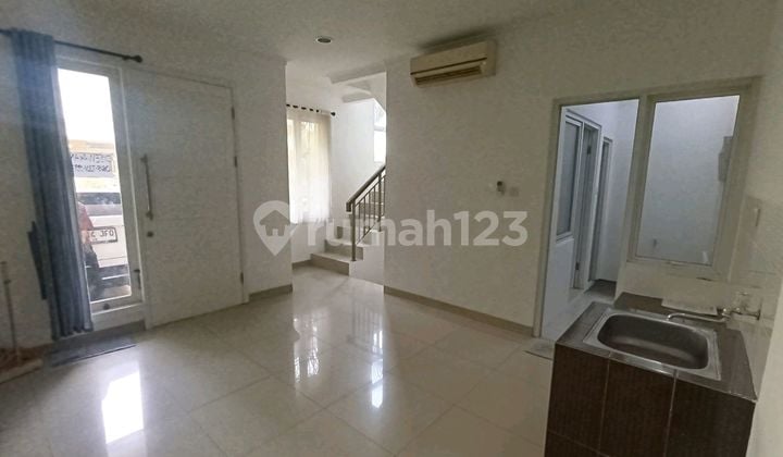 Disewakan Rumah 2 Lantai di Area Pusat Kuliner