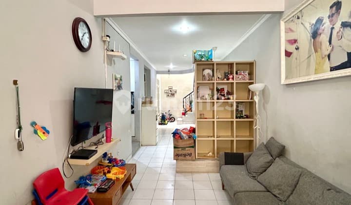 Dijual Rumah Siap Huni 2 Lantai di Green Garden, Jakarta Barat