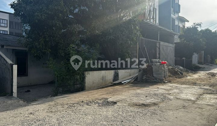 Dijual Rumah Tua Hitung Tanah di Perumahan Kft Jakarta Barat