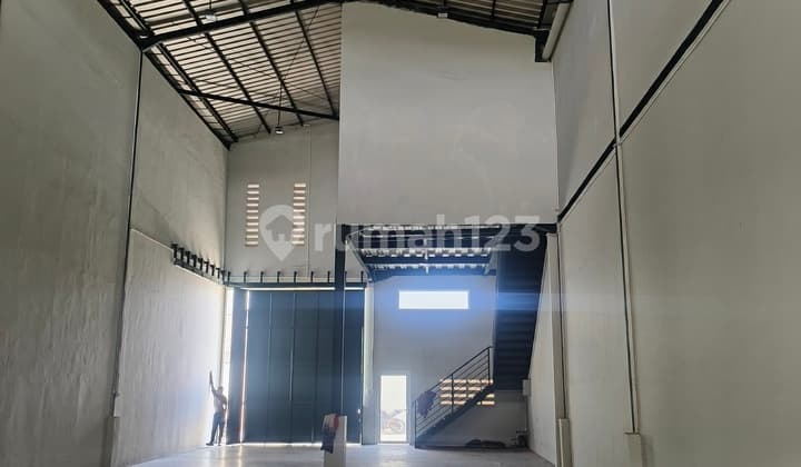 Dijual Gudang Siap Pakai di Kapuk Raya, Jakarta Utara