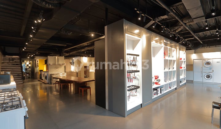 Dijual Showroom Aktif Mewah di Slipi, Kemanggisan