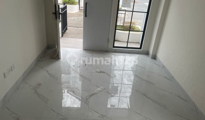 Lavon siap huni sdh shm djual cepat 3 Lantai