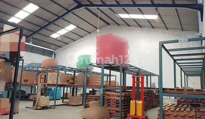 Sunter Warehouse with Lift and 4-Storey Office for Sale, Ready to Use