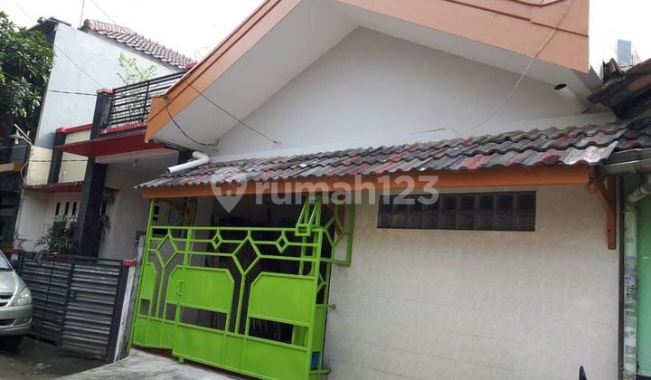 Rumah Siap Huni Tengah Kota Bekasi