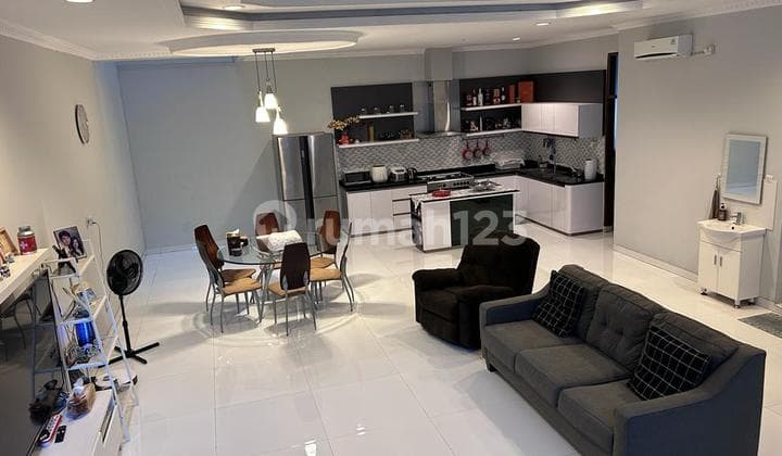 Jual Cepat, Rumah 2Lt Rapih Siap Huni di Graha Sunter Pratama, Nego