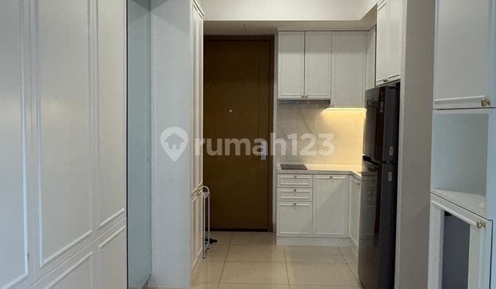 Quick Sale, 3BR Furnished Ready-to-Occupy Middle Floor Unit in Taman Anggrek, Negotiable