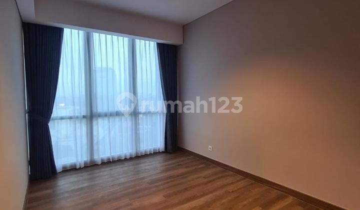 Dijual/Disewakan, Unit 2+1Br Rapih Semi Furnish di Holland Village, Nego