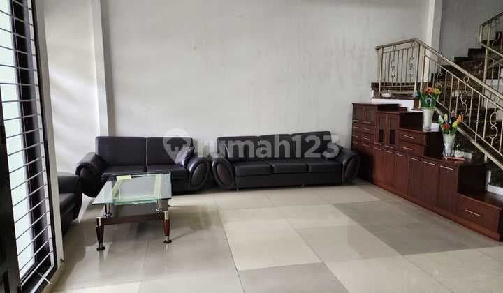 Di Sewakan Rumah 5kt Di Danau Asri Sunter