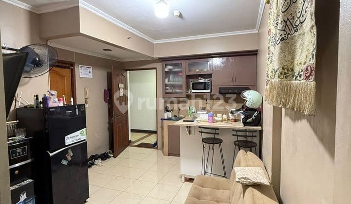 Jual Cepat, Unit 2Br Low Floor Semi Furnish di Mediterania Palace, Nego