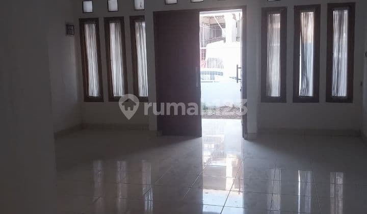 Dijual/Disewakan, Rumah Rapih Siap Huni di Pulomas, Nego