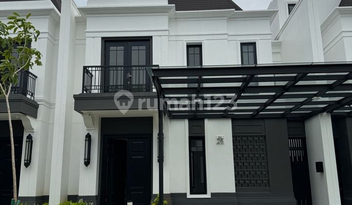 Disewakan! Rumah Cantik dan Rapih Siap Huni di Summarecon Crown Gading, Nego