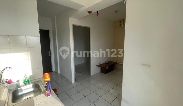 Jual Cepat, Unit 2Br Semi Furnish Middle Floor di Pancoran Riverside, Nego