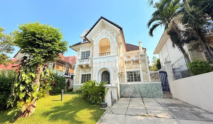 Rumah Baru 3 Lantai Siap Huni,Ada Halaman Belakang Luas,Legalitas Shm,Cluster Terdepan di Sentul Citydekat Mall Aeon dan Exit Tol Sentul City