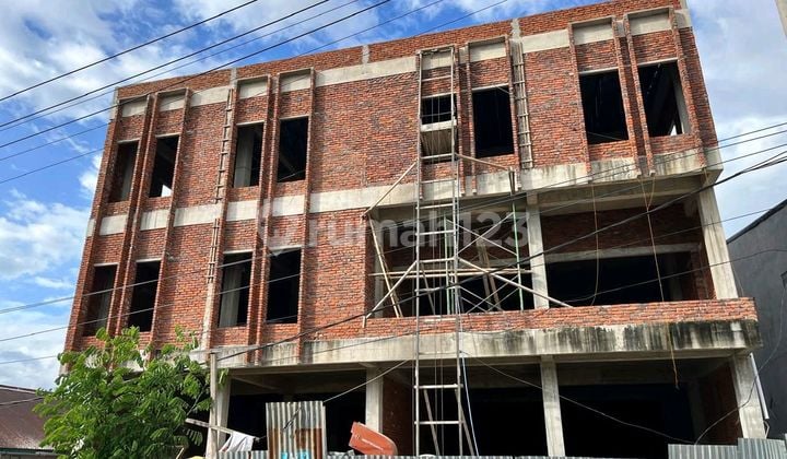 Di Sewakan Ruko Baru Jl. Agus Salim Bau Bau