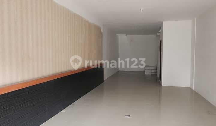 Ruko Strategis Pinggir Jalan Ramai di Radio Dalam Jakarta Selatan