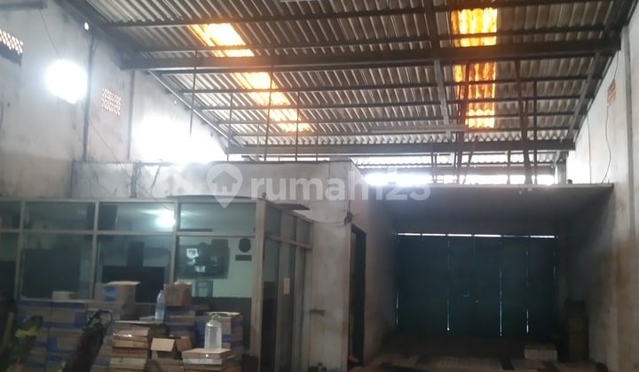 Gudang + Ruko 3 Lantai Jembatan Besi Tambora Harga Nego
