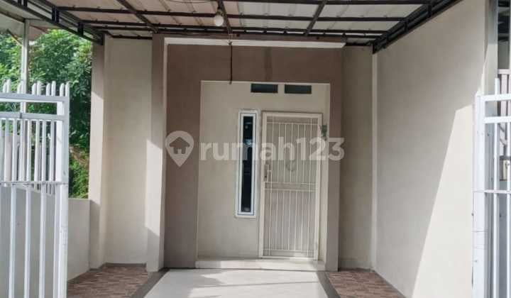 Rumah Rapi Bersih Siap Masuk di Puri Gardena Kalideres