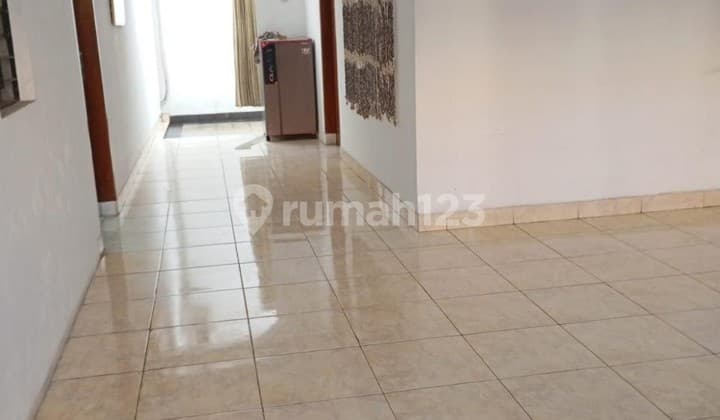 Rumah 2 Lantai Siap Huni di Bendungan Hilir, Jakarta Pusat