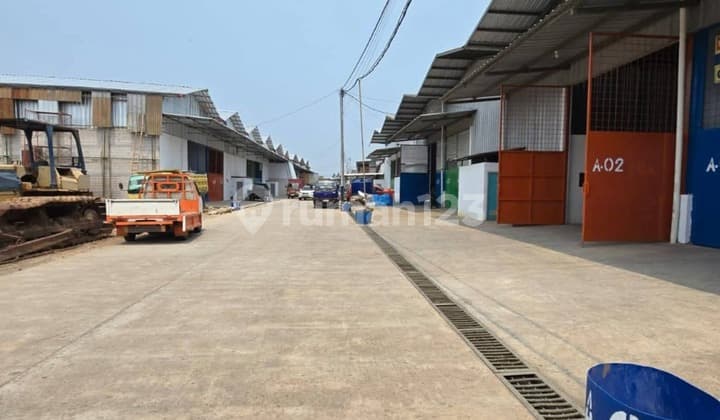 Gudang Gandeng Primary Kamal Lama 100Jt Perunit