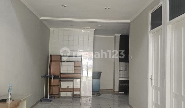Rumah Rapi Kondisi Siap Huni Di Citra 3