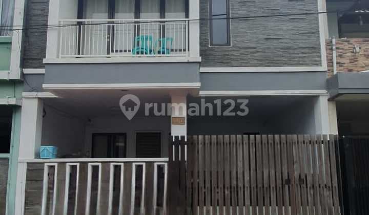 Dijual Rumah 2 Lantai Jl. Poris Paradise Ekslusif