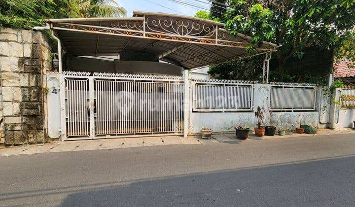 Rumah di cawang murah dan siap huni