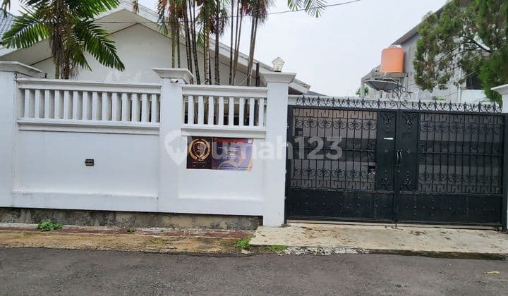Rumah murah harga dibawah pasar di Kemang timur V