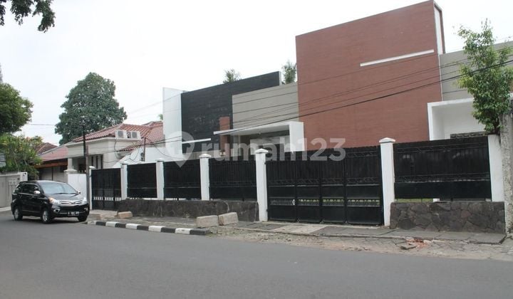 Rumah murah bawah pasar di Jl dharmawangsa X