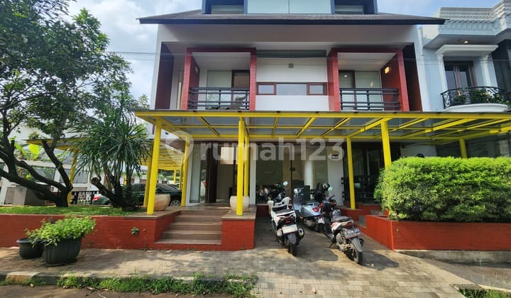 Bintaro, Dijual Murah Rumah 3 Lantai di Acacia Residence, Bintaro, Jakarta Selatan