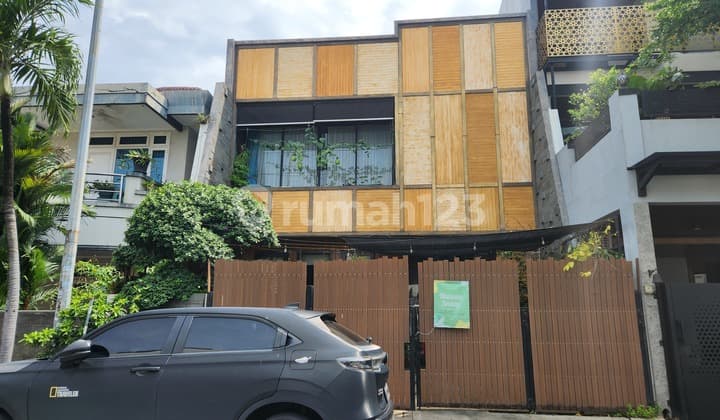 Permata Buana, Rumah Dua Lantai Siap Huni di Pulau Bira Permata Buana Jakarta Barat