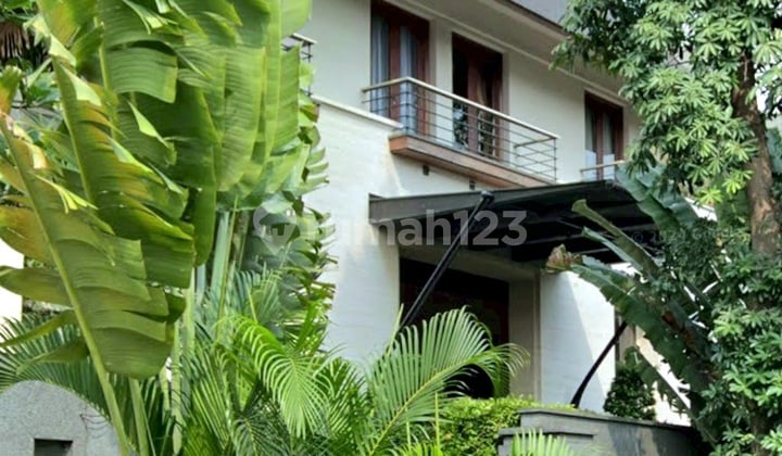 Rumah Mewah Dengan Tanah Luas Di Taman Permata Buana Jakarta Barat