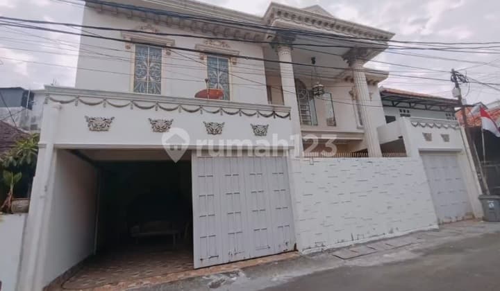 Tebet, Dijual Murah Rumah 2 Lantai Tebet Utara