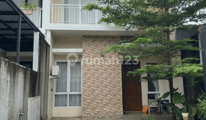 Nice House in Joglo Complex, West Jakarta