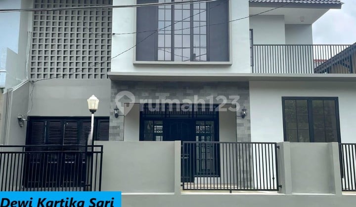 Rumah Fresh 2 Lantai Modern Dijual di Sektor 5 Bintaro Jaya LH-15678