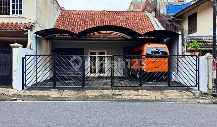 Rumah Cocok Untuk Ruang Usaha & Kantor Pinggir Jalan Raya Bintaro sektor 2 Jakarta Selatan