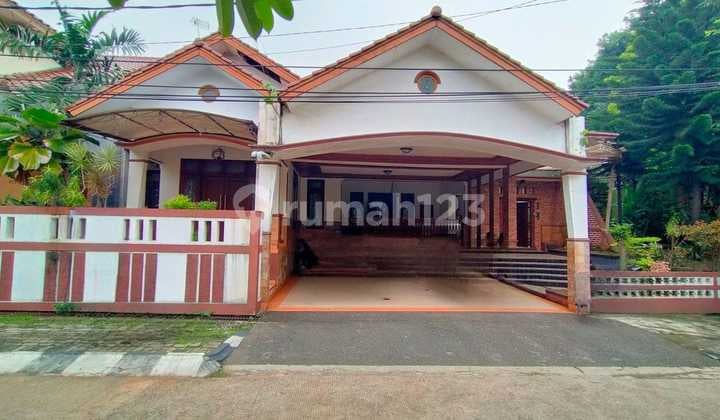 Rumah Cluster Bonus Kontrakan 8 Pintu Strategis di Mutiara Depok