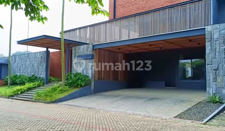 Rumah Baru Desain Lux Luas Kolam Renang Dalam Cluster Pondok Cabe