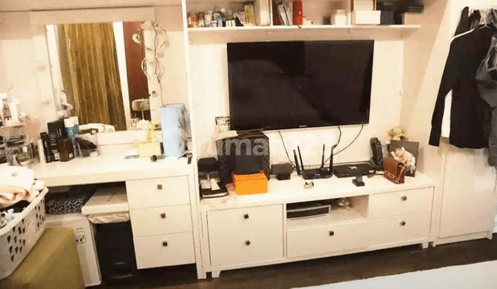 Dijual Apartment Batavia 3Br Middle Floor Semi Furnished