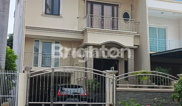 Rumah Puri Gardena siap Huni Terawat Row 3 mobil Puri Gardena